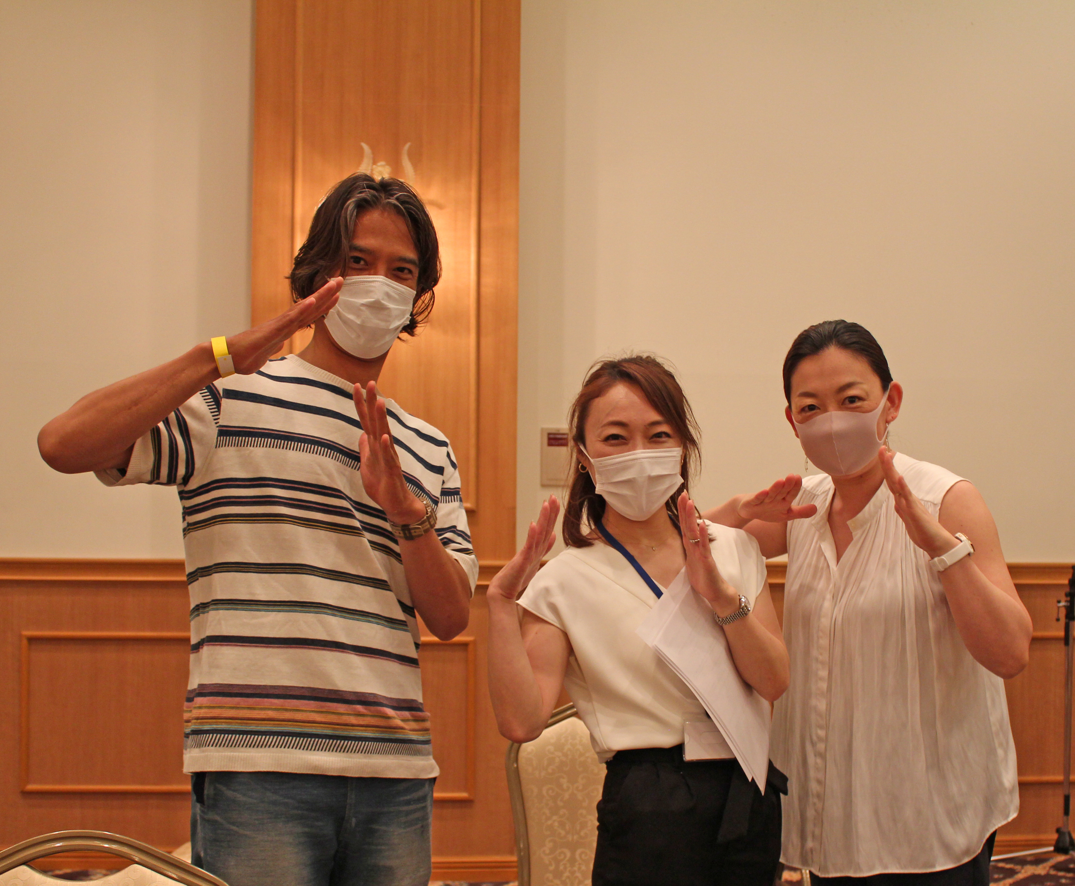 片岡鶴太郎 ヨガのある暮らし 浜松のヨガスタジオ 全米ヨガアライアンス認定校 Trinity トリニティ