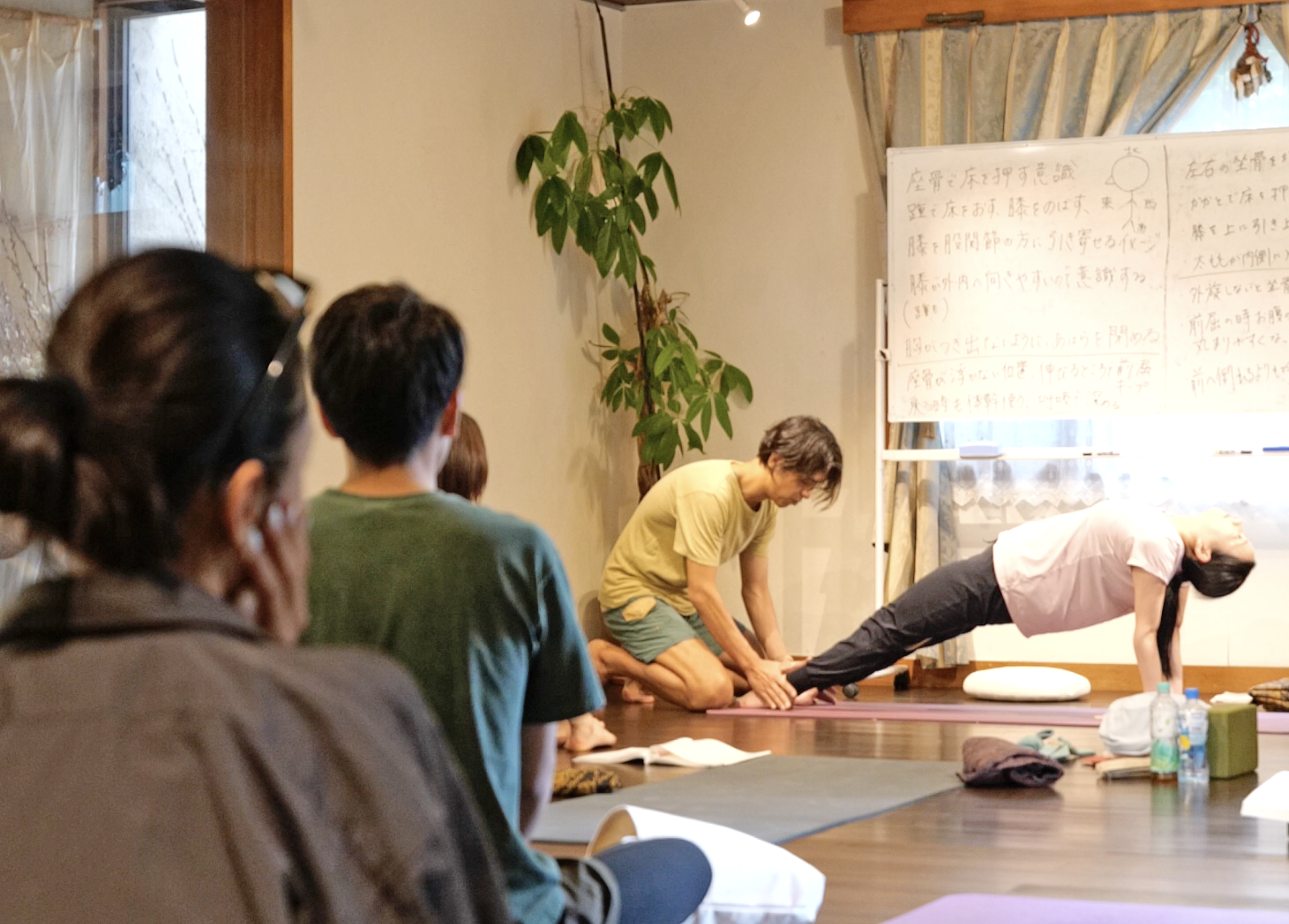 Trinityヨガスタジオ浜松の講座風景