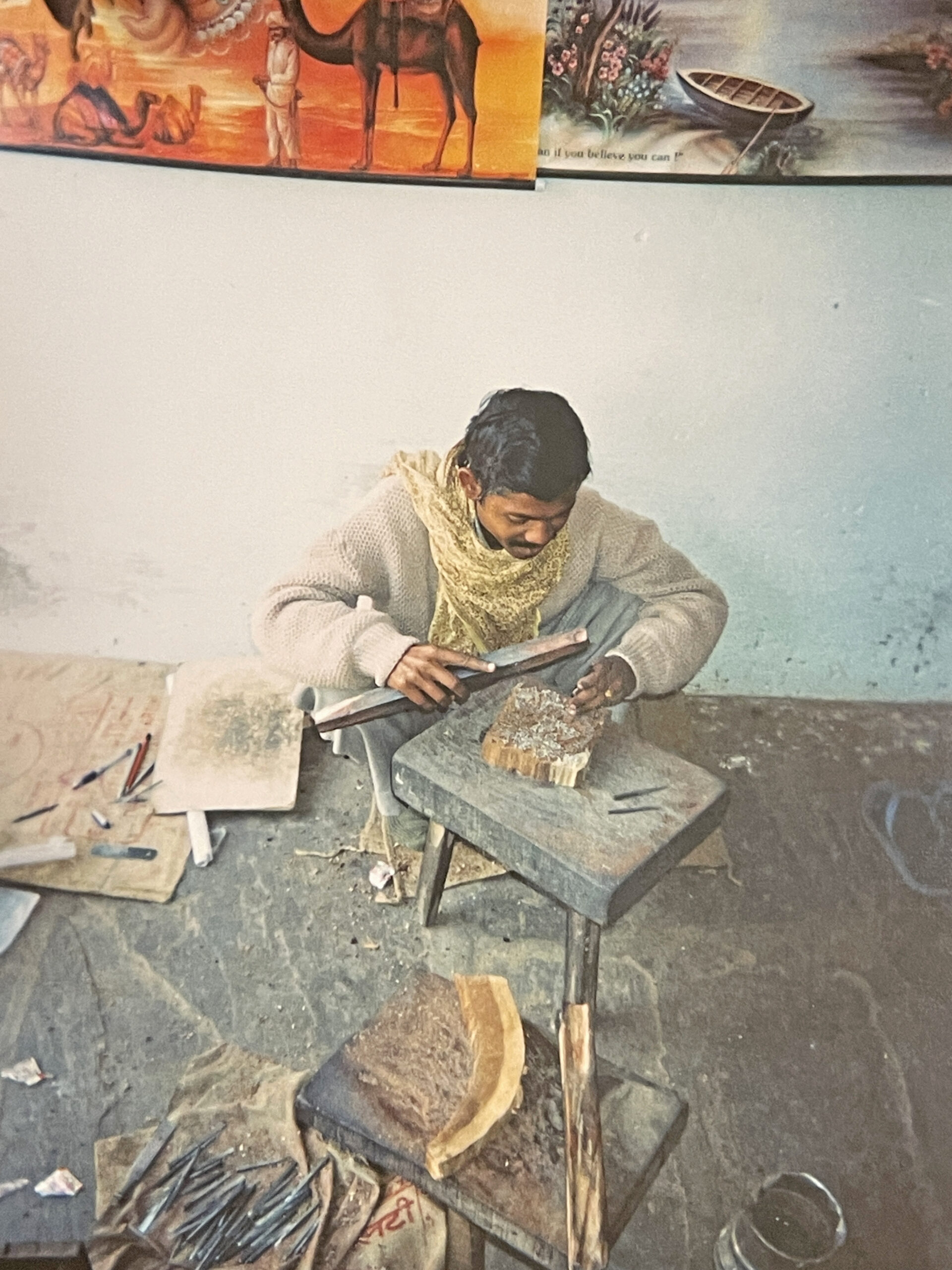 インド勤務時代に現地で仕事をする様子